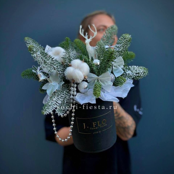 Композиция "Мери крисмас" в Кирове