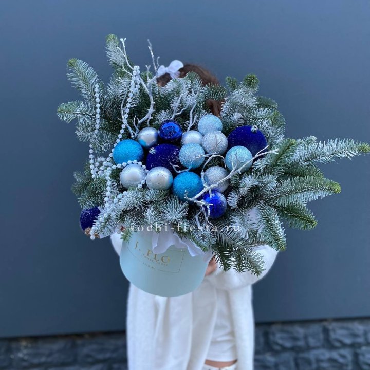 Композиция "Голубая бездна" в Кирове