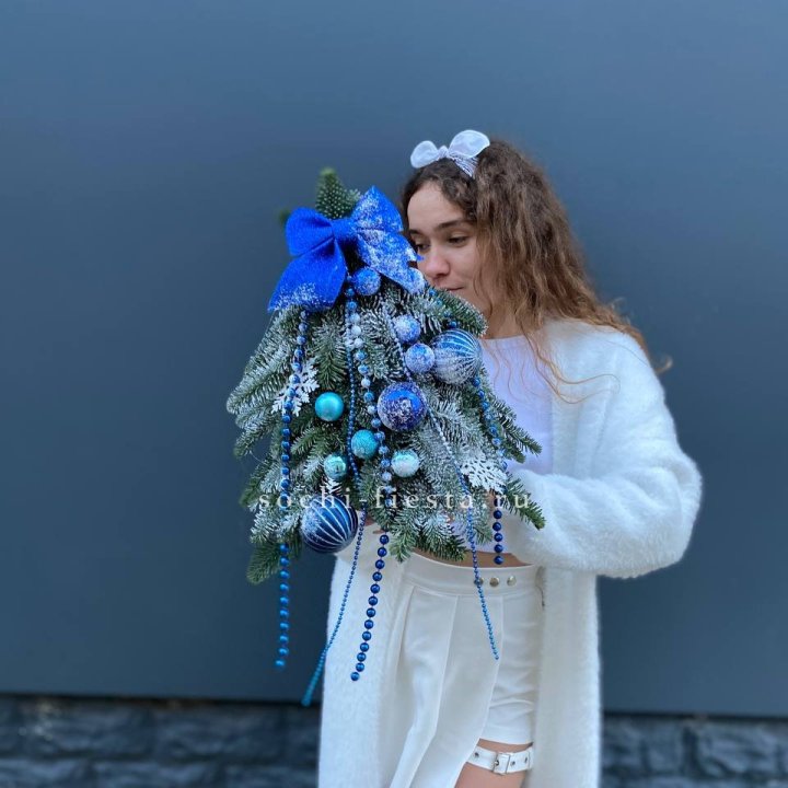 Новогодняя елочка "Блю" в Кирове