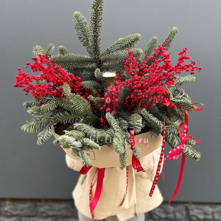 Букет нобилиса и ягод в Кирове