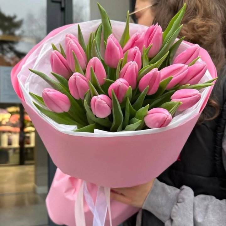  19 розовых тюльпанов в Кирове