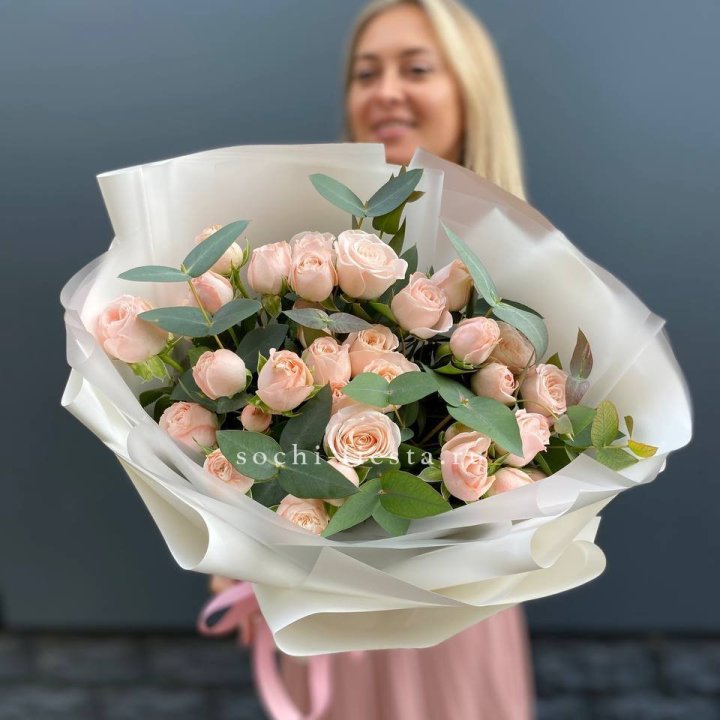 Букет кустовых роз "Фреш" в Кирове