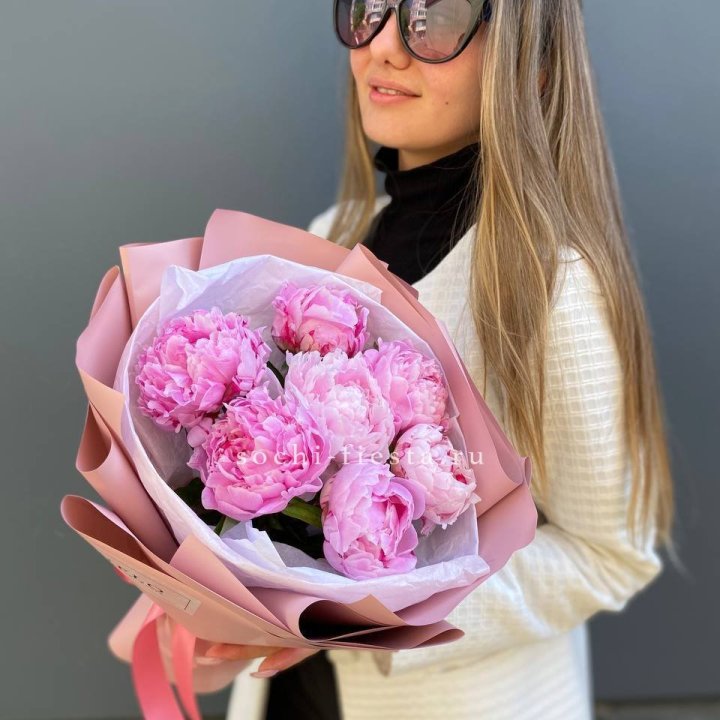 7 пионов в оформлении в Кирове