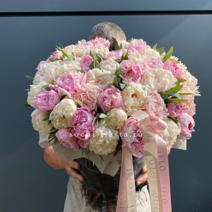 51 пионов в боксе в Кирове