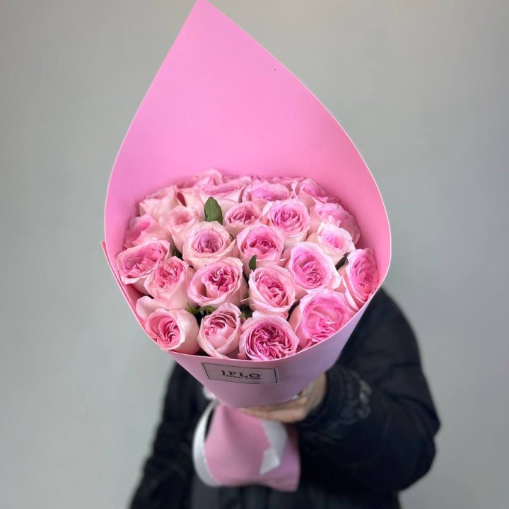 25 нежных роз в Кирове