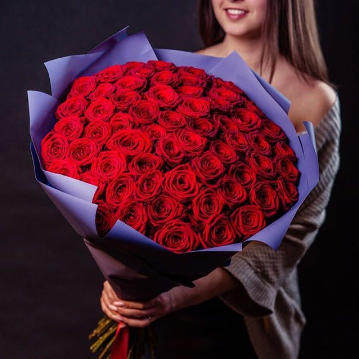 71 красная роза в Кирове