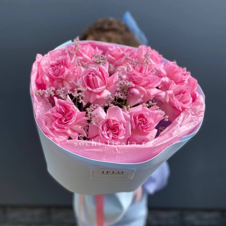 Букет французских розовых роз  в Кирове