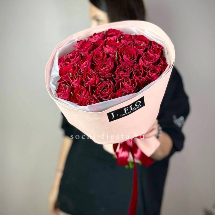 35 кенийских роз в Кирове