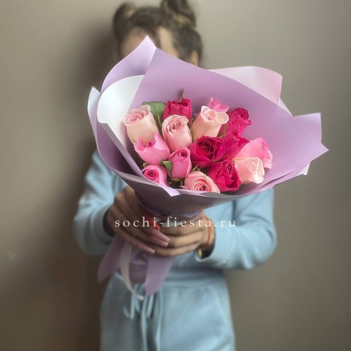 Букет из 15 роз Микс (Кения) в Кирове