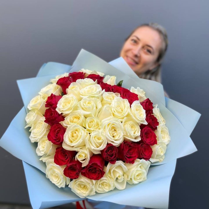 51 роза "Сердце" в Кирове