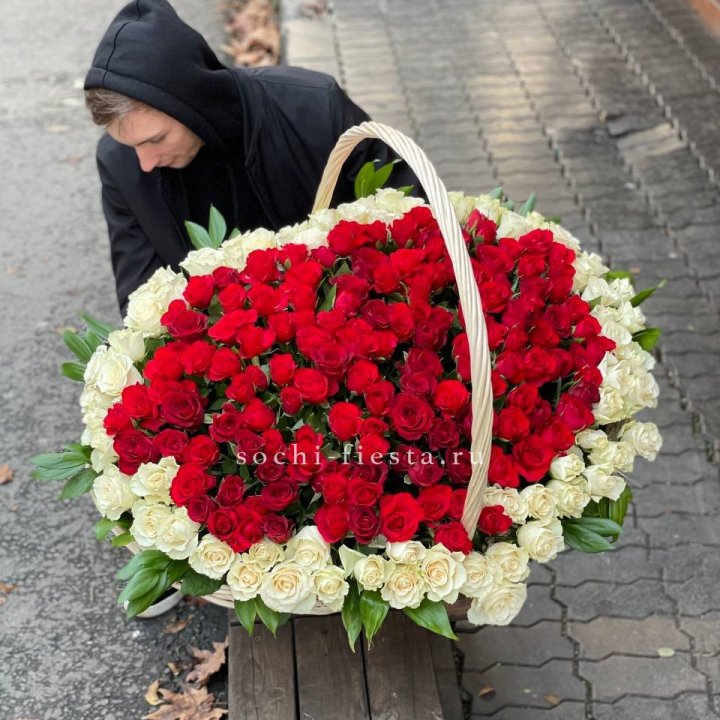 201  роза в корзине   в Кирове