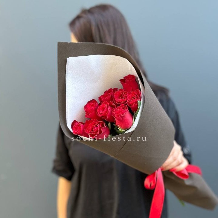 9 красных роз в фоамиране в Кирове