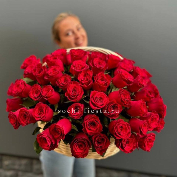 101 красная роза в корзине   в Кирове