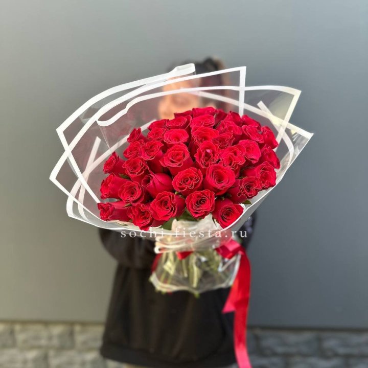 31 красная роза в Кирове