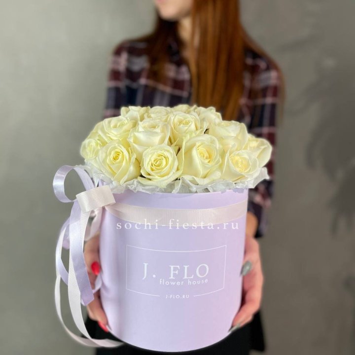 25 роз в цилиндре  в Кирове