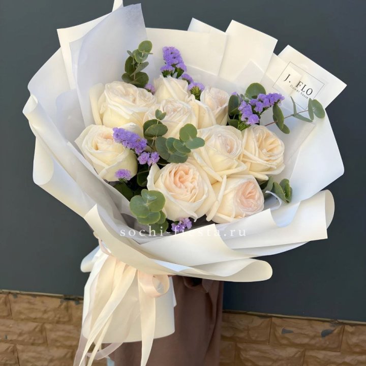 Букет из роз Вайт охара в Кирове