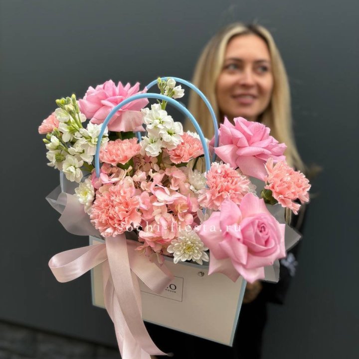 Сумочка "Бал цветов" в Кирове