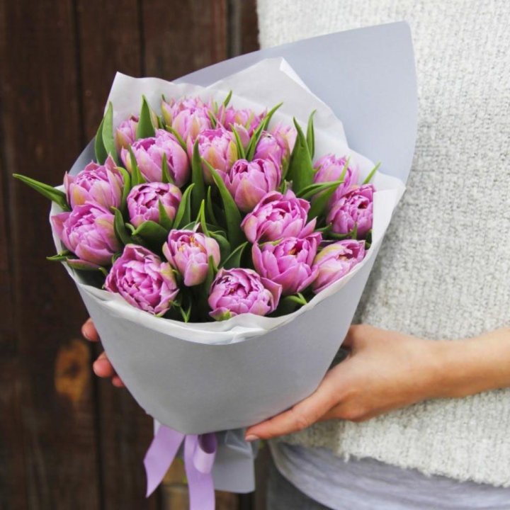 Букет пионовидных тюльпанов в Кирове