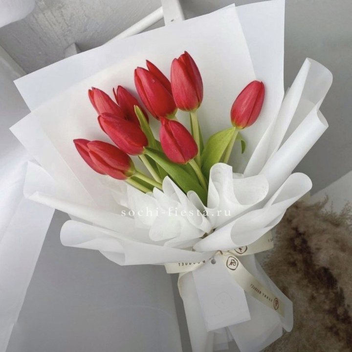 Букет красных тюльпанов в Кирове