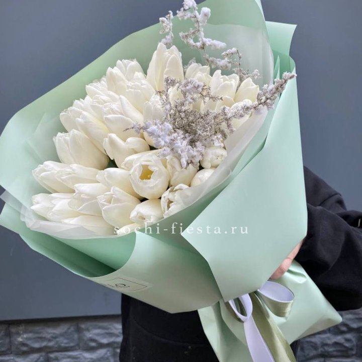 Букет белых тюльпанов "Бьянко" в Кирове