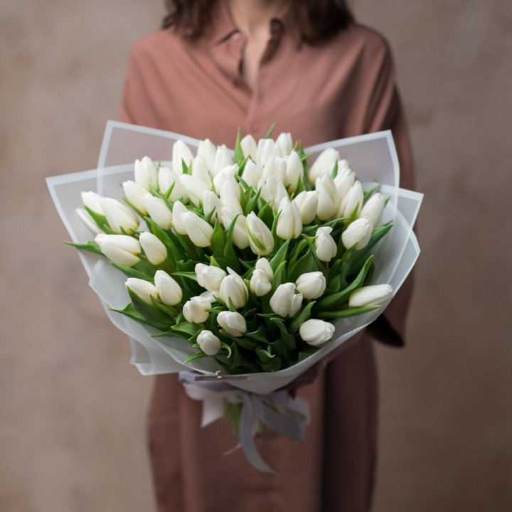 51 белый тюльпан в Кирове